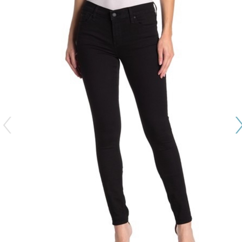 HUDSON Jeans- Nico Midrise Super Skinny